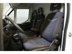 Iveco Daily Van 3.0 180 hp 410L Carplay/ Camera/ Navi/ Cruise/ PDC/ Gev. seat