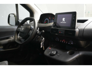 Peugeot Partner Van 1.5 HDI 130 hp Aut. Carplay/ Camera/ PDC/ Cruise/ Airco