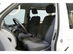 Volkswagen Transporter Kombi Passenger Transport 2.0 TDI 140 hp DSG Aut. L2 Combi BPM Free! € 22,922,- Incl. VAT 9 Passenger/ 9 P/ Airco/ Cruise