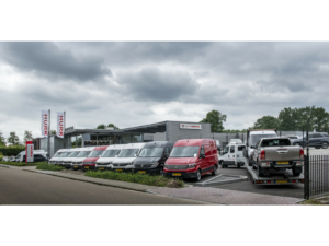 Mercedes-Benz Sprinter Van 211 Aut. L2H2 3t GVW/ 18