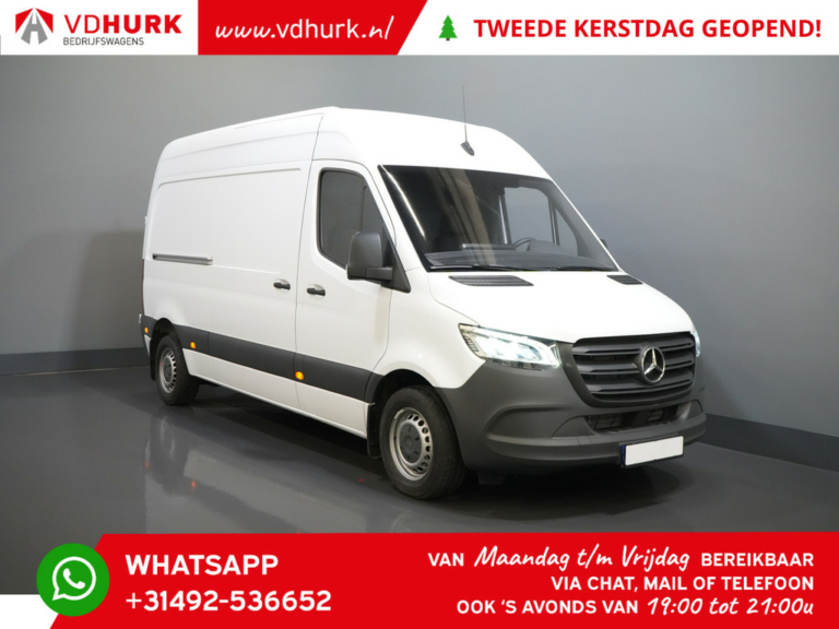 Mercedes-Benz Sprinter Van 211 Aut. L2H2 3t PTAC/ 18