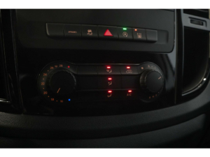 Mercedes-Benz Vito Van 114 CDI Aut. L2 Adapt. Cruise/ Stand heater/ Seatverw./ Interior/ Carplay/ Navi/ Camera/ Towing hook