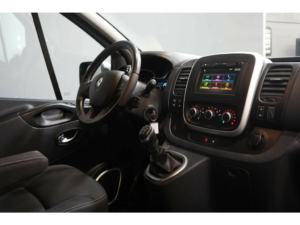 Renault Trafic Passenger Transport 2.0 dCi 145 hp (€29,088 incl. VAT/BPM) Combi/ Kombi/ 9 Person/ 9 P/ Carplay/ Seatverw./ Camera/ LMV/ PDC/ Cruise