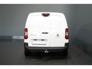 Peugeot Partner Van 1.5 HDI 130 hp Aut. L2 Long 3pers./ Stand heater/ Seatverw./ Carplay/ Camera/ PDC/ LMV/ Cruise/ Towbar/ Airco