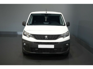 Peugeot Partner Van 1.5 HDI 130 hp Aut. L2 Long 3pers./ Stand heater/ Seatverw./ Carplay/ Camera/ PDC/ LMV/ Cruise/ Towbar/ Airco