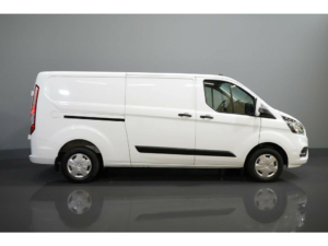 Ford Transit Custom Van 2.0 TDCI 130 hp L2 2.8t Towingverm./ Windshield verw./ Cruise/ PDC V+A/ DAB