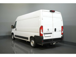 Peugeot Boxer Van 2.2 HDI 140 hp L3H2 Furnishing/ 270Gr.Doors/ Seat heating/ Stand heater/ Camera/ Cruise/ Airco/ PDC/ Towing hook