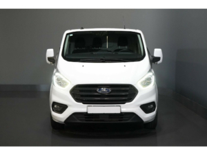 Ford Transit Custom Van 2.0 TDCI 130 hp L2 2.8t Towingverm./ Windshield verw./ Cruise/ PDC V+A/ DAB