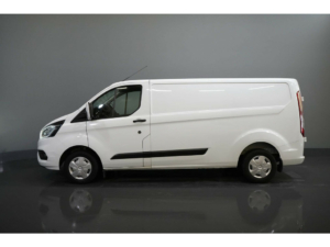 Ford Transit Custom Van 2.0 TDCI 130 hp L2 2.8t Towingverm./ Windshield verw./ Cruise/ PDC V+A/ DAB