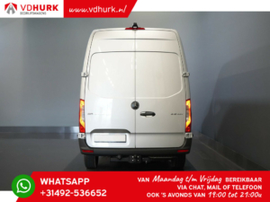 Mercedes-Benz Sprinter Bestelbus 319 CDI Aut. L2H2 3.5t Trekhaak./ Cruise/ Camera/ betimmerd/ MBUX