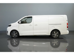 Toyota ProAce Van 2.0 D-4D 180 hp Aut. L3 2x Sliding door/ Adapt. Cruise/ Alarm III/ Stand heater/ Seat heating/ Keyless/ Climate/ CarPlay/ Camera