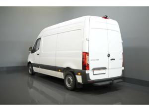 Mercedes-Benz Sprinter Van 211 Aut. L2H2 LED/ Stand heater/ Seat heating/ Climate/ Carplay/ Camera/ Cruise/ Towing hook