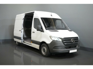 Mercedes-Benz Sprinter Van 211 Aut. L2H2 LED/ Stand heater/ Seat heating/ Carplay/ Camera/ Cruise/ Towing hook/ Air conditioning