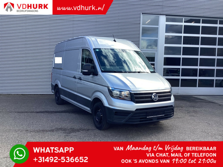 Volkswagen Crafter Bestelbus 2.0 TDI 175 pk L3H3 Camera/ PDC/ Airco/ Trekhaak