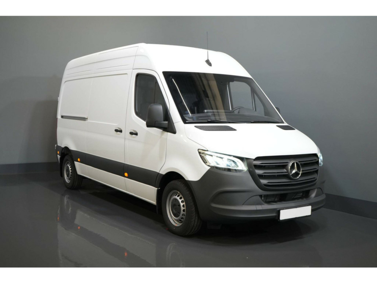 Mercedes-Benz Sprinter Van Aut. L2H2 LED/ Ogrzewanie podłogowe/ Ogrzewanie siedzeń/ Klimatyzacja/ Carplay/ Kamera/ Rejs/ Hak holowniczy