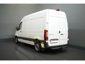 Mercedes-Benz Sprinter Van 211 Aut. L2H2 LED/ Stand heater/ Seat heating/ Climate/ Carplay/ Camera/ Cruise/ Towing hook