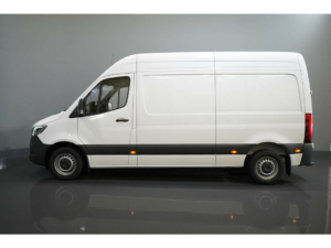 Mercedes-Benz Sprinter Van 211 Aut. L2H2 LED/ Stand heater/ Seat heating/ Climate/ Carplay/ Camera/ Cruise/ Towing hook