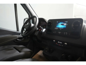 Mercedes-Benz Sprinter Open laadbak 317 CDI Aut. L3 Open body/ 3.5t Tow/ MBUX/ 4.3m body/ Seat heating/ Cruise/ Towbar