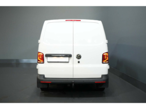 Volkswagen Transporter Furgone T6.1 2.0 TDI 150 cv DSG Aut. L2 Riscaldamento del cavalletto/ Riscaldamento dei sedili/ Carplay/ Telecamera/ PDC/ Crociera/ Gancio di traino