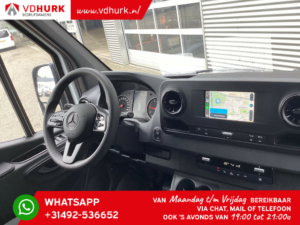 Mercedes-Benz Sprinter Van Aut. L2H2 LED/ Carplay/ Calefacción de pie/ 3t GVW/ Crucero/ Cámara/ Calefacción de asiento/ Barra de remolque/ Aire acondicionado.