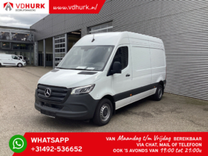 Mercedes-Benz Sprinter Van Aut. L2H2 LED/ Carplay/ Încălzire stand/ 3t GVW/ Croazieră/ Cameră/ Încălzire scaune/ Bara de remorcare/ Aer condiționat