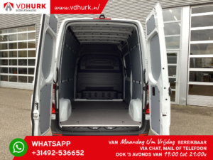 Mercedes-Benz Sprinter Van Aut. L2H2 LED/ Carplay/ Stand heater/ 3t GVW/ Cruise/ Camera/ Seat heating/ Tow bar/ Air conditioning