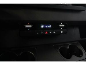 Mercedes-Benz Sprinter Van 211 Aut. L2H2 LED/ Carplay/ Chauffage au sol/ PTAC 3t/ Croisière/ Caméra/ Sièges chauffants/ Barre de remorquage/ Climatisation