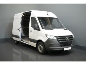 Mercedes-Benz Sprinter Van 211 Aut. L2H2 LED/ Chauffage au sol/ Sièges chauffants/ Carplay/ Caméra/ Croisière/ Crochet d'attelage/ Climatisation