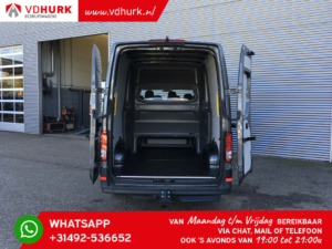 Volkswagen Crafter Bestelbus 2.0 TDI 180 pk Aut. L3H3 DC Dubbel Cabine/ 7pers./ Gev.stoel/ Carplay/ Camera/ / Cruise/ Betimmerd/ Trekhaak/ 270Gr.deuren