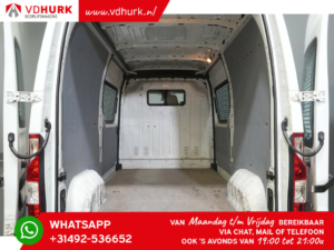 Vauxhall Movano Vans 2.3 CDTI L2H2 2x Sliding door/ 2.5t Towing Verm./ 270 Gr. Doors/ Sidebars/ Airco/ Bluetooth