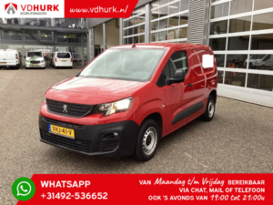 Peugeot Partner Bestelbus 1.5 HDI Carplay/ Navi/ Cruise/ PDC/ Airco/ Trekhaak