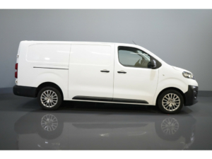 Opel Vivaro Van 2.0 CDTI 150 ch L3 Carplay/ Sièges chauffants/ PDC V+A/ Cruise/ 2.5T capacité de remorquage