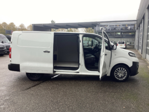 Opel Vivaro Van 2.0 CDTI 125 hp L3 HAGELSCHADE Carplay/ Cruise/ PDC V+A/ Airco