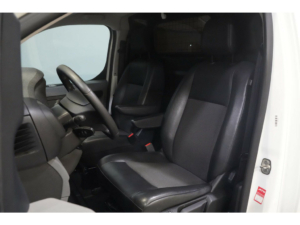 Opel Vivaro Van 2.0 CDTI 125 hp L3 HAGELSCHADE Carplay/ Cruise/ PDC V+A/ Airco