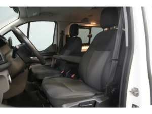 Ford Transit Custom Passenger Transport 2.0 TDCI 130 hp L2 € 33,682 incl. VAT/BPM Combi/ Kombi/ Cruise/ Camera/ PDC V+A/ Airco