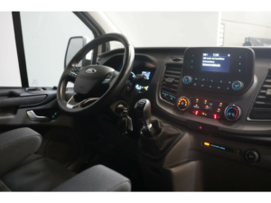 Ford Transit Custom Transporte de Pasajeros 2.0 TDCI 130 CV L2 33.682 € IVA incl. Combi/ Kombi/ Cruise/ Camera/ PDC V+A/ Airco