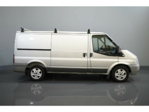 Ford Transit Bestelbus 2.2 TDCI 115 pk Euro 5 280M L2 APK 9-2025/ Limited/ 2x Schuifdeur/ 2.8t Trekverm./ Airco/ Camera/ Cruise