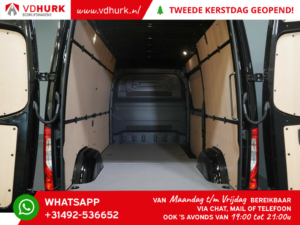 Mercedes-Benz Sprinter Van 317 CDI Aut. L2H2 Facelift/ 3.5t Towing device/ Carpentered/ Camera/ Cruise/ Towing hook/ Steps/ Folding seat