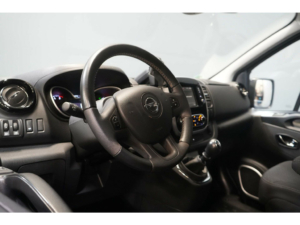 Opel Vivaro Van 1.6 CDTI 150 cv L2 DC Doppia Cabina/ 2x Porta scorrevole/ Keyless/ Riscaldamento sedili/ Navi/ Cruise/ PDC/ Barre laterali