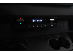 Volkswagen Crafter Van (SPRINTER) 211 Aut. L2H2 LED/ Chauffage au sol/ Chauffage des sièges/ Climatisation/ Carplay/ Caméra/ Croisière/ Crochet d'attelage