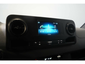 Volkswagen Crafter Van (SPRINTER) 211 Aut. L2H2 LED/ Chauffage au sol/ Chauffage des sièges/ Climatisation/ Carplay/ Caméra/ Croisière/ Crochet d'attelage