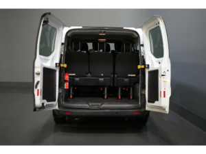 Ford Transit Custom Furgone passeggeri Tourneo 2.0 TDCI BPM Gratis! € 19.292 IVA inclusa Trend Combi/ Kombi/ 9 Persone/ 9 P/ Crociera/ PDC/ Airco