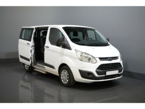 Ford Transit Custom Furgone passeggeri Tourneo 2.0 TDCI BPM Gratis! € 19.292 IVA inclusa Trend Combi/ Kombi/ 9 Persone/ 9 P/ Crociera/ PDC/ Airco