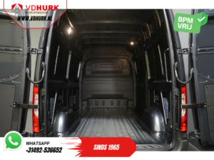 Mercedes-Benz Sprinter Bestelbus 319 CDI Aut. L2H2 BPM VRIJ LED/ 3.5t Trekverm./ Gev.Stoel/ Camera/ Cruise