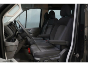 Volkswagen Crafter Van 2.0 TDI 180 к.с. Авт. L3H3 DC Double Cab 7перс./ Столярка/ Фаркоп/ Carplay/ Камера/ / Круїз