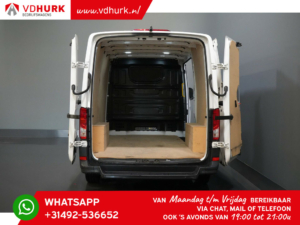 Volkswagen Crafter Van 2.0 TDI L3H2 Gev.stoel/ CarPlay/ Camera/ Cruise/ Airco/ 270Gr. doors