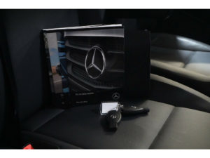 Mercedes-Benz Vito Van 119 CDI Aut. Chauffage d'appoint/ Intérieur/ LED/ Sièges chauffants/ CarPlay/ Caméra/ Navi/ LMV/ Croisière/ PDC/ Crochet d'attelage