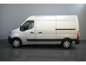 Opel Movano Van (Nissan NV400) 35 2.3 dCi 136 CV L2H2 2x Puerta corredera/ Clima/ Navi/ Cruise/ Cámara/ PDC/ Gancho de remolque