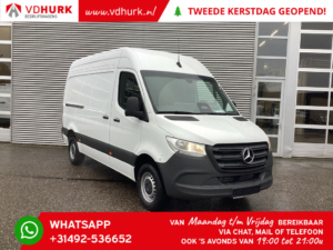 Mercedes-Benz Sprinter Van 317 CDI Aut. L2H2 Facelift/ 3.5t Trekverm./ Panelled/ Camera/ Cruise/ Towbar/ Steps