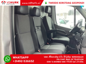 Volkswagen Crafter Bakwagen 50 2.0 TDI 165 hp Bakwagen Dubbel Lucht/ Koffer/ Gev.stoel/ Topspoiler/ Navi/ Cruise/ Airco